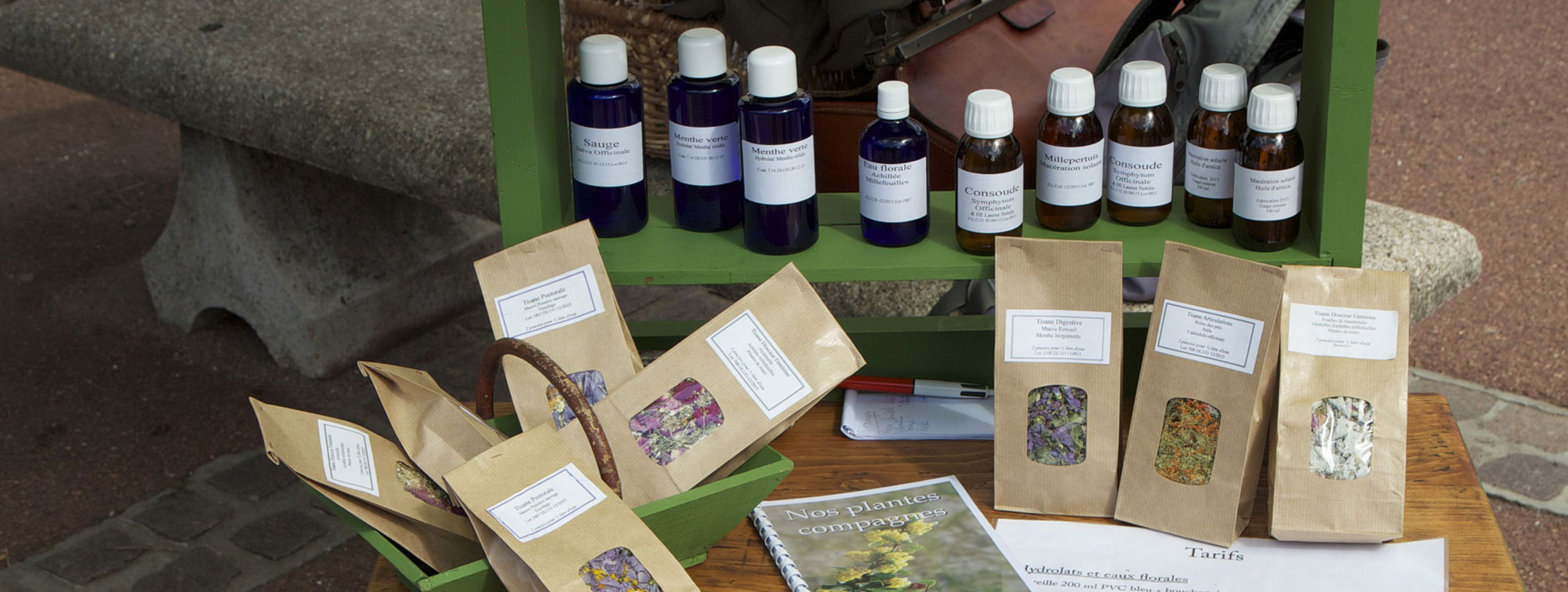 Tisanes, hydrolats, eaux florales, huiles de massage de l'herbaliste des Epilobes